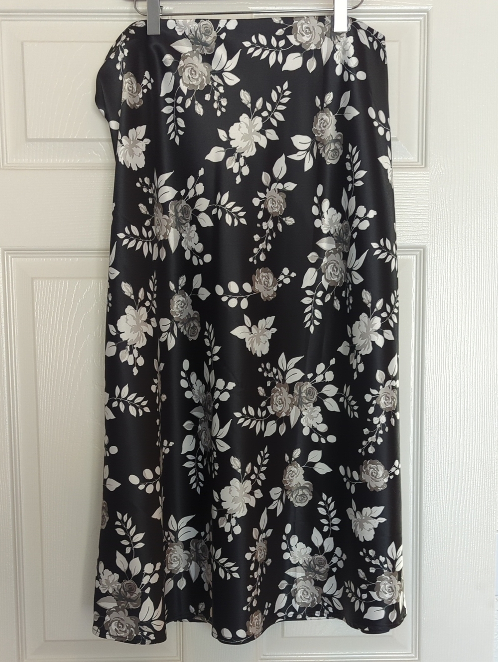 Lularoe Autumn Satin Dkirt